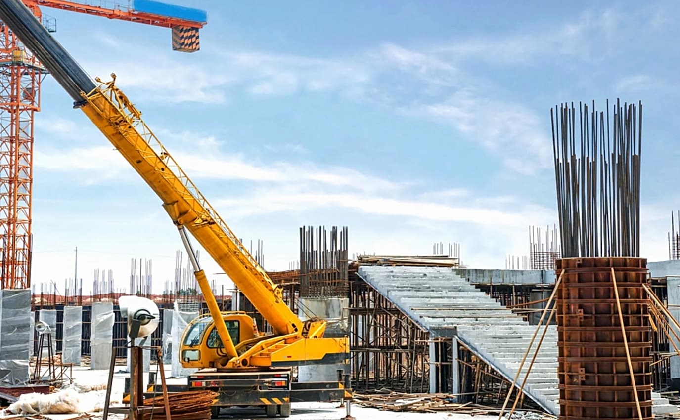 Реконструкция <br>и капитальный ремонт