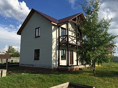 Отделка фасада загородного дома